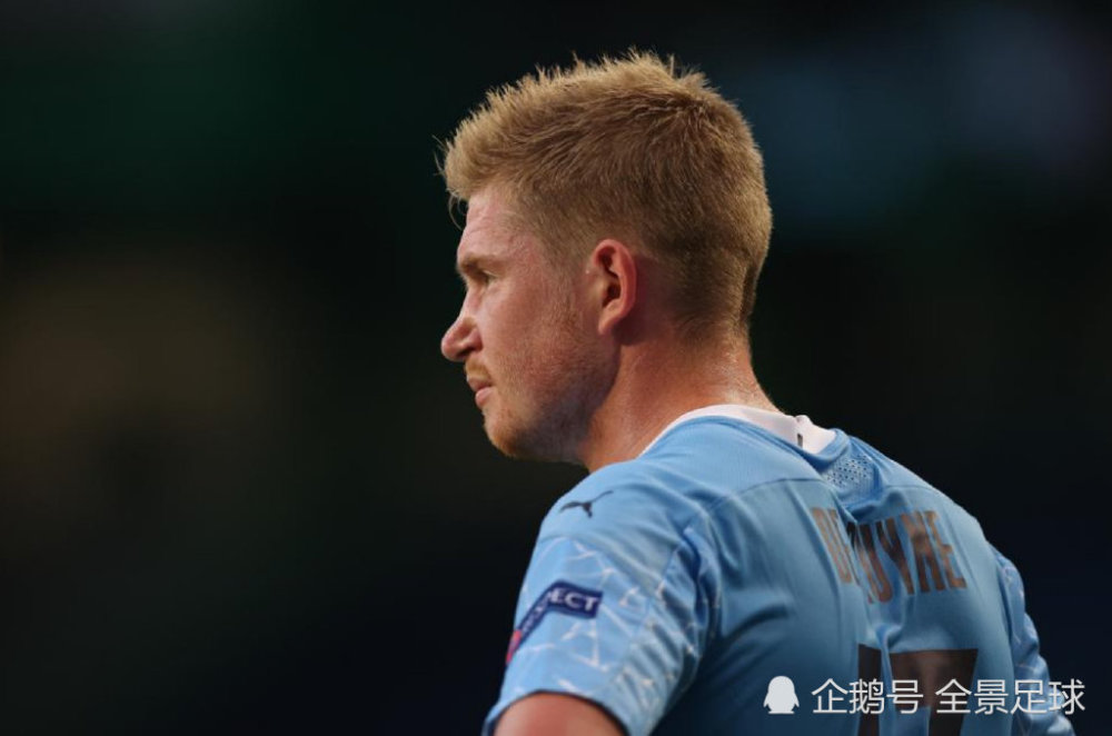 RNG官博祝中单选手xiaohuLPL出道七周年快乐！