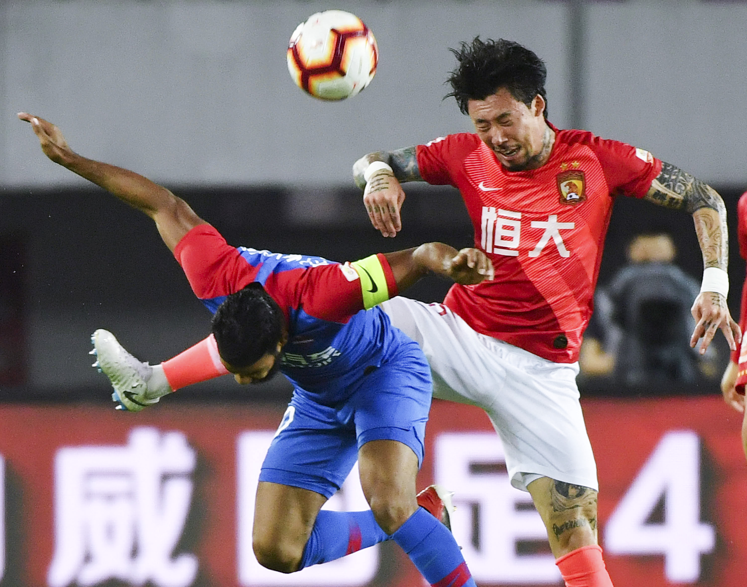 Clearlove：版本OP选手专精都要练 下路两位新人还需经验